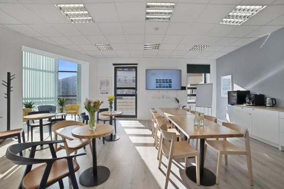academy HUB Vary