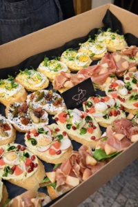 catering domácí chlebíčky academy HUB