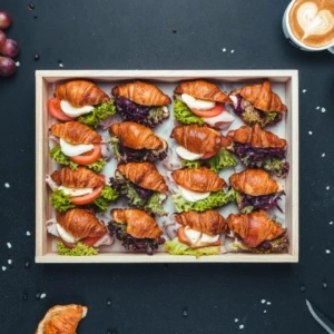 catering de lux academy HUB